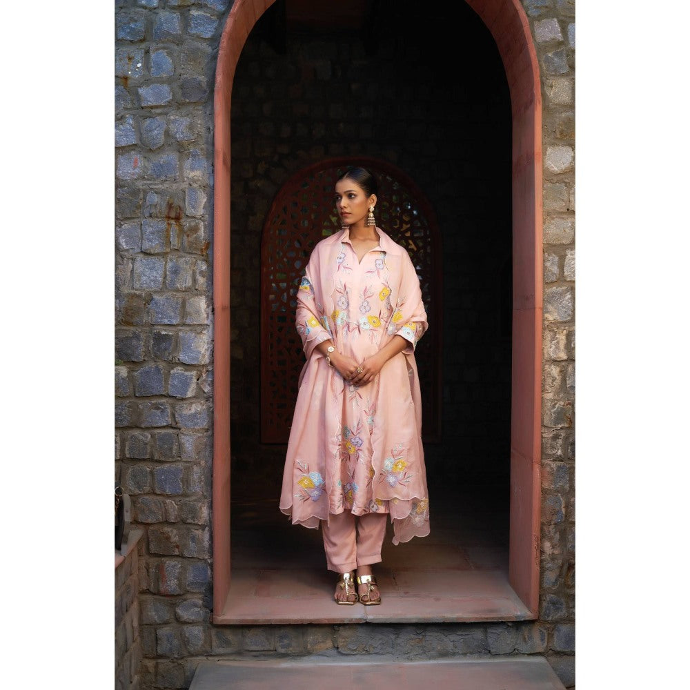 Sonia Khatri Peach Pale Kurta with Pant and Dupatta (Set of 3)