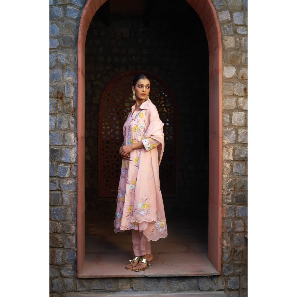Sonia Khatri Peach Pale Kurta with Pant and Dupatta (Set of 3)