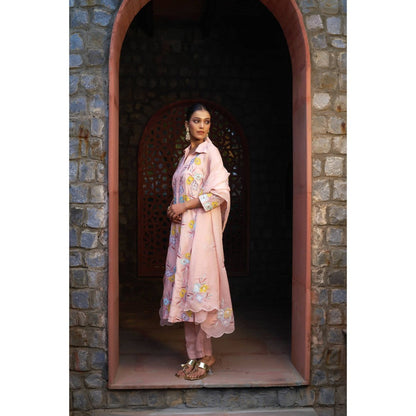 Sonia Khatri Peach Pale Kurta with Pant and Dupatta (Set of 3)