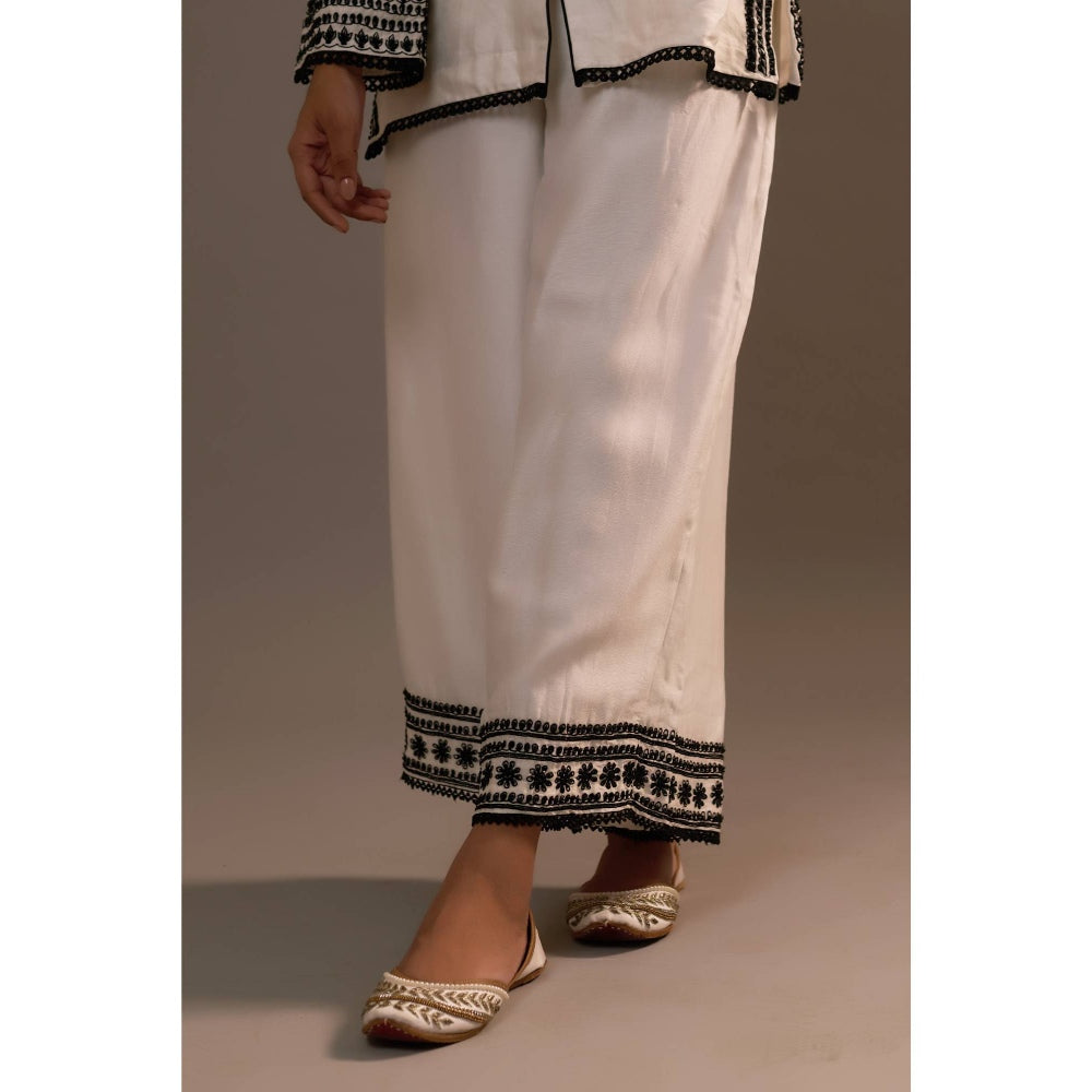 Sonia Khatri White Majestic Silhouette Surti with Palazzo (Set of 2)