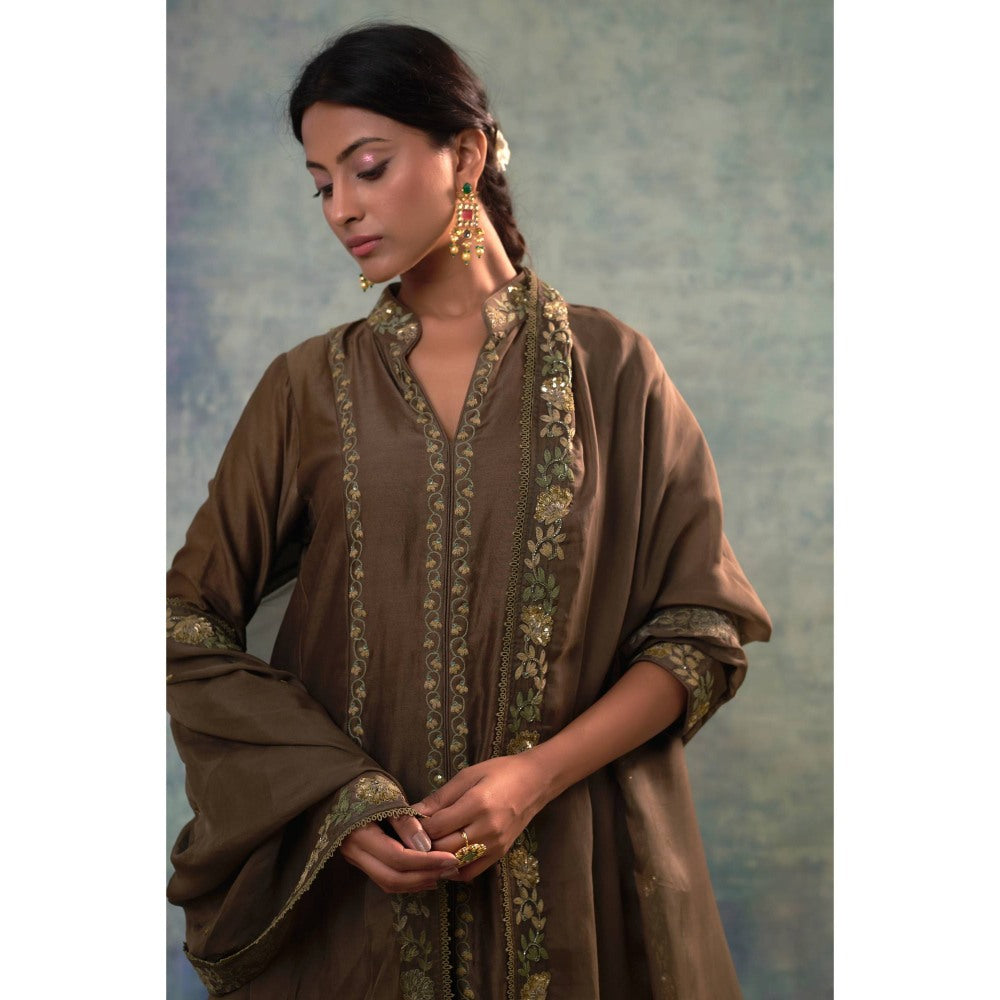 Sonia Khatri Judge Grey Kurta with Pant and Dupatta (Set of 3)