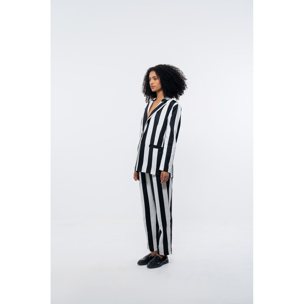SOTBELLA White and Black Stripe Blazer with Pants (Set of 2)