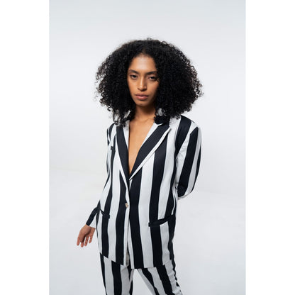 SOTBELLA White and Black Stripe Single Breasted Blazer
