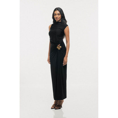 SOTBELLA Bloom Black Flared with Sun Brooch Maxi Dress