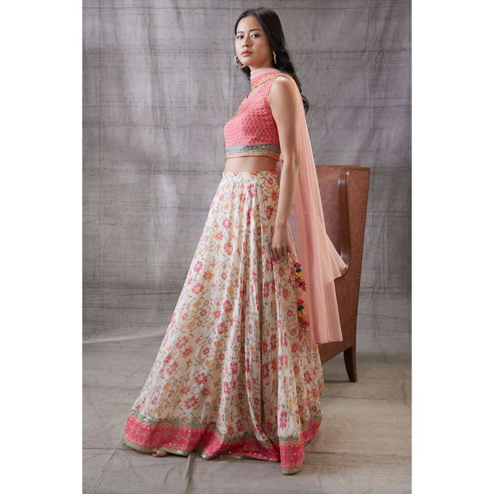 Soup by Sougat Paul Zahra Embroidered Lehenga Dupatta (Set of 3)