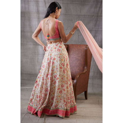 Soup by Sougat Paul Zahra Embroidered Lehenga Dupatta (Set of 3)