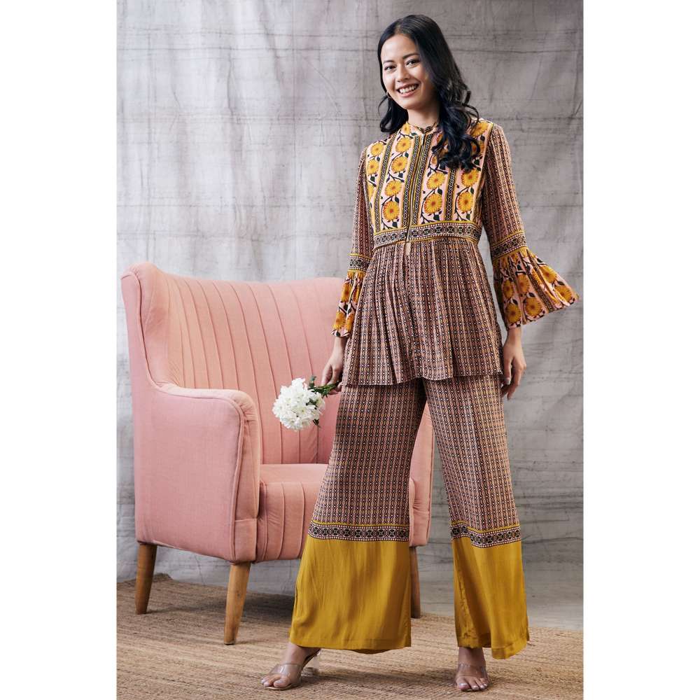 Soup by Sougat Paul Taahira Printed Kurta (Set of 2)