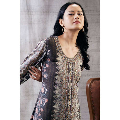 Soup by Sougat Paul Dilara Embroidered Kurta (Set of 2)