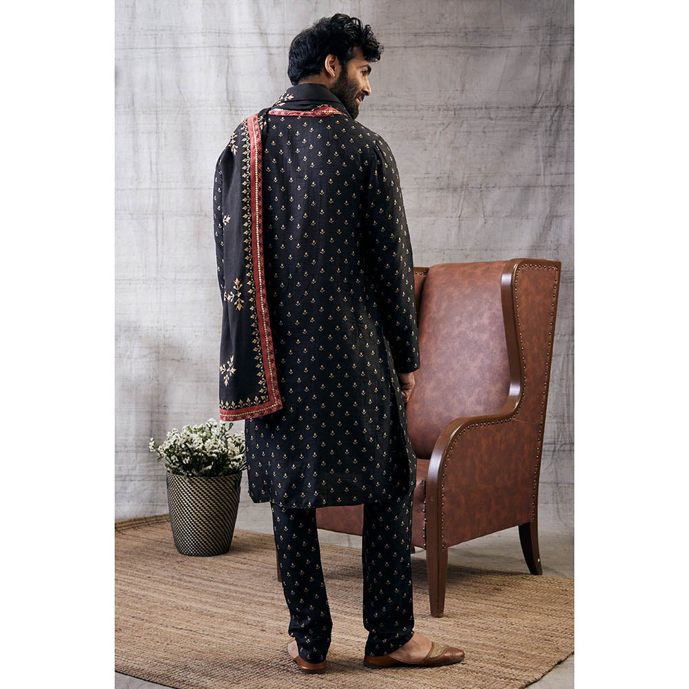 Soup by Sougat Paul Zahra Printed Kurta with Shawl (Set of 3)