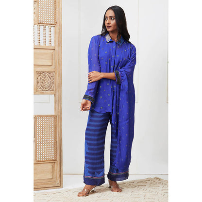 Soup by Sougat Paul Zaynab Blue Embroidered Co-Ord (Set of 2)