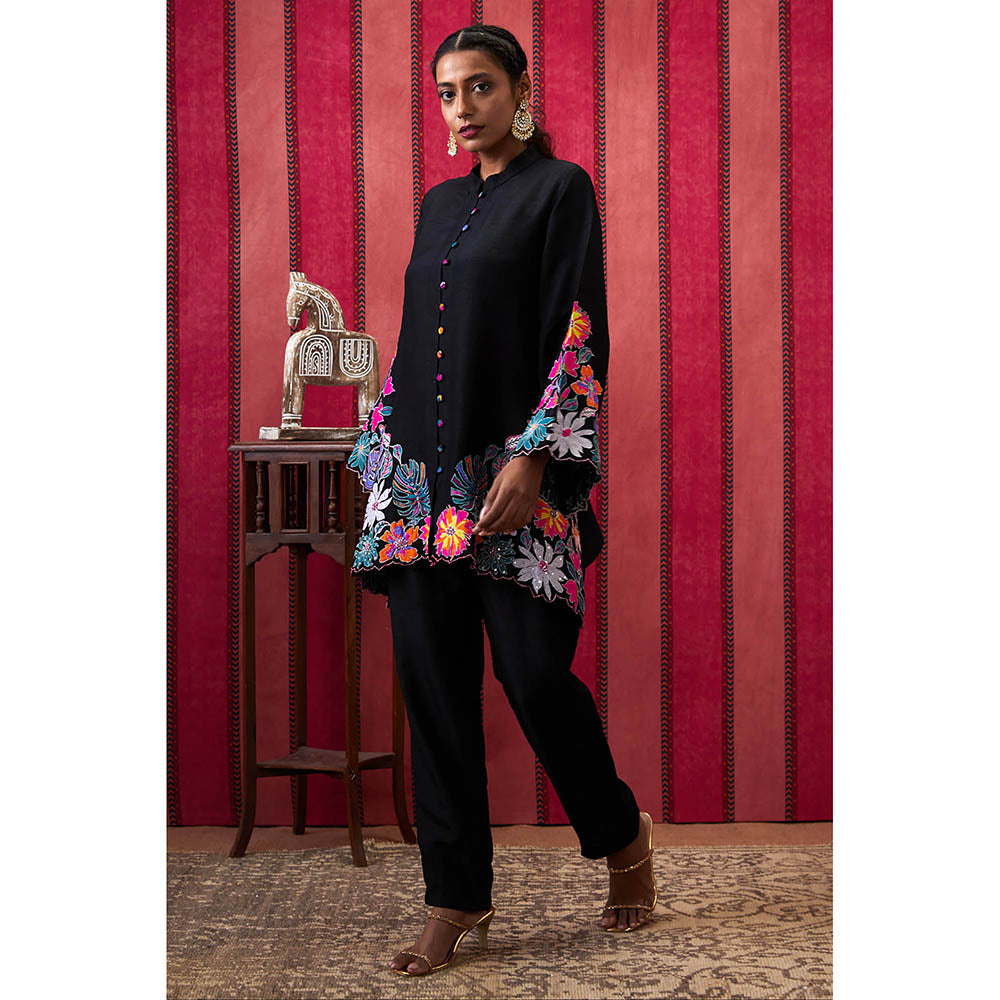 Soup by Sougat Paul Zinnia Black Floral Kurta with Pant (Set of 2)