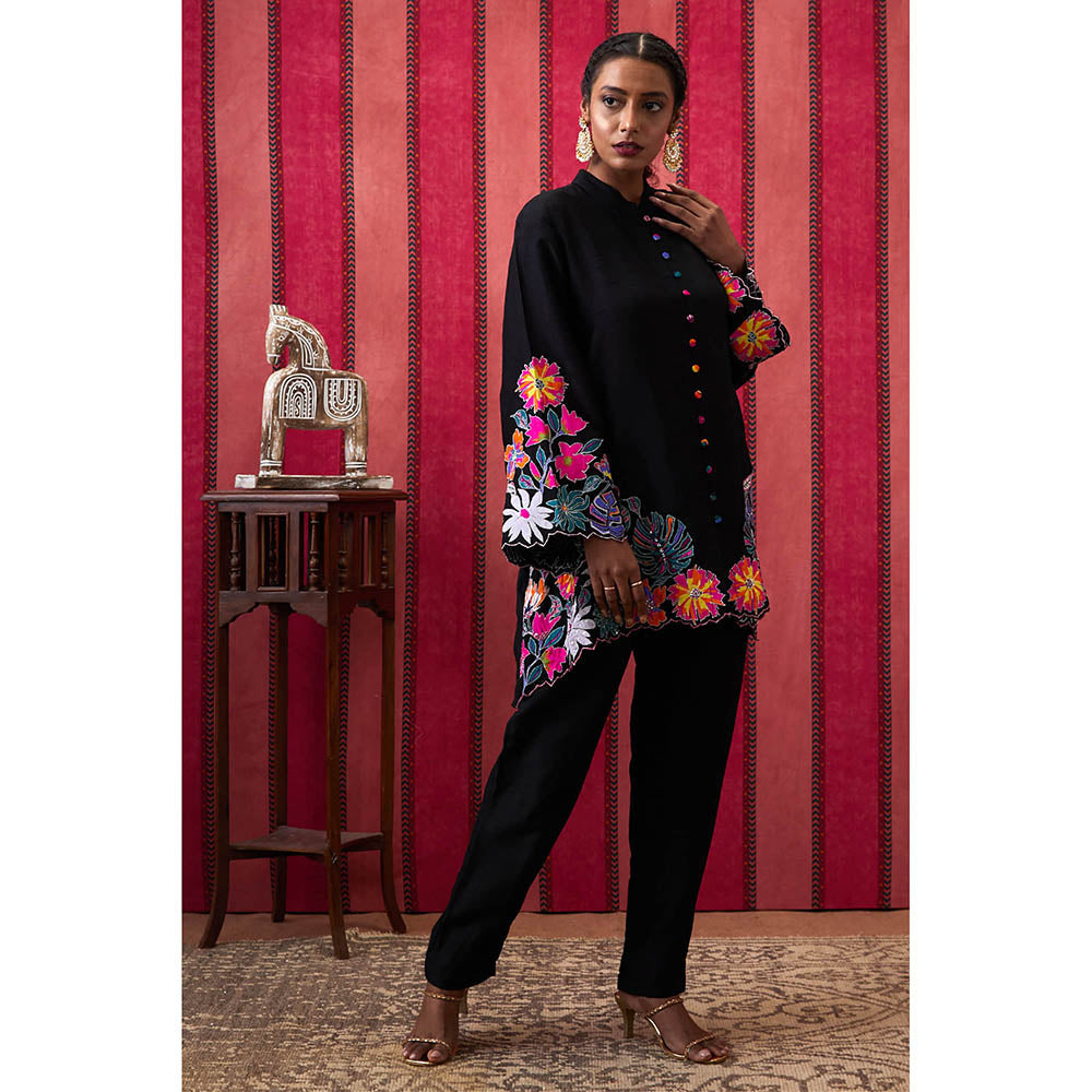 Soup by Sougat Paul Zinnia Black Floral Kurta with Pant (Set of 2)