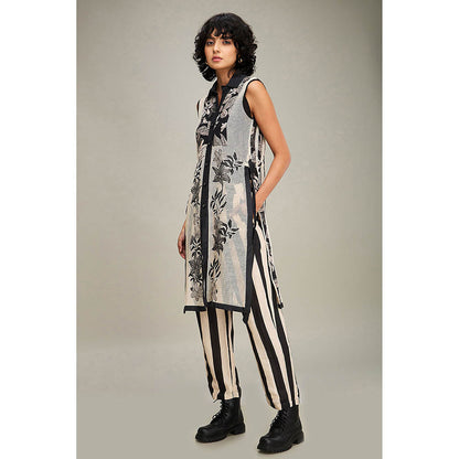 Soup by Sougat Paul Ahyana Applique Kurta and Pant (Set of 2)