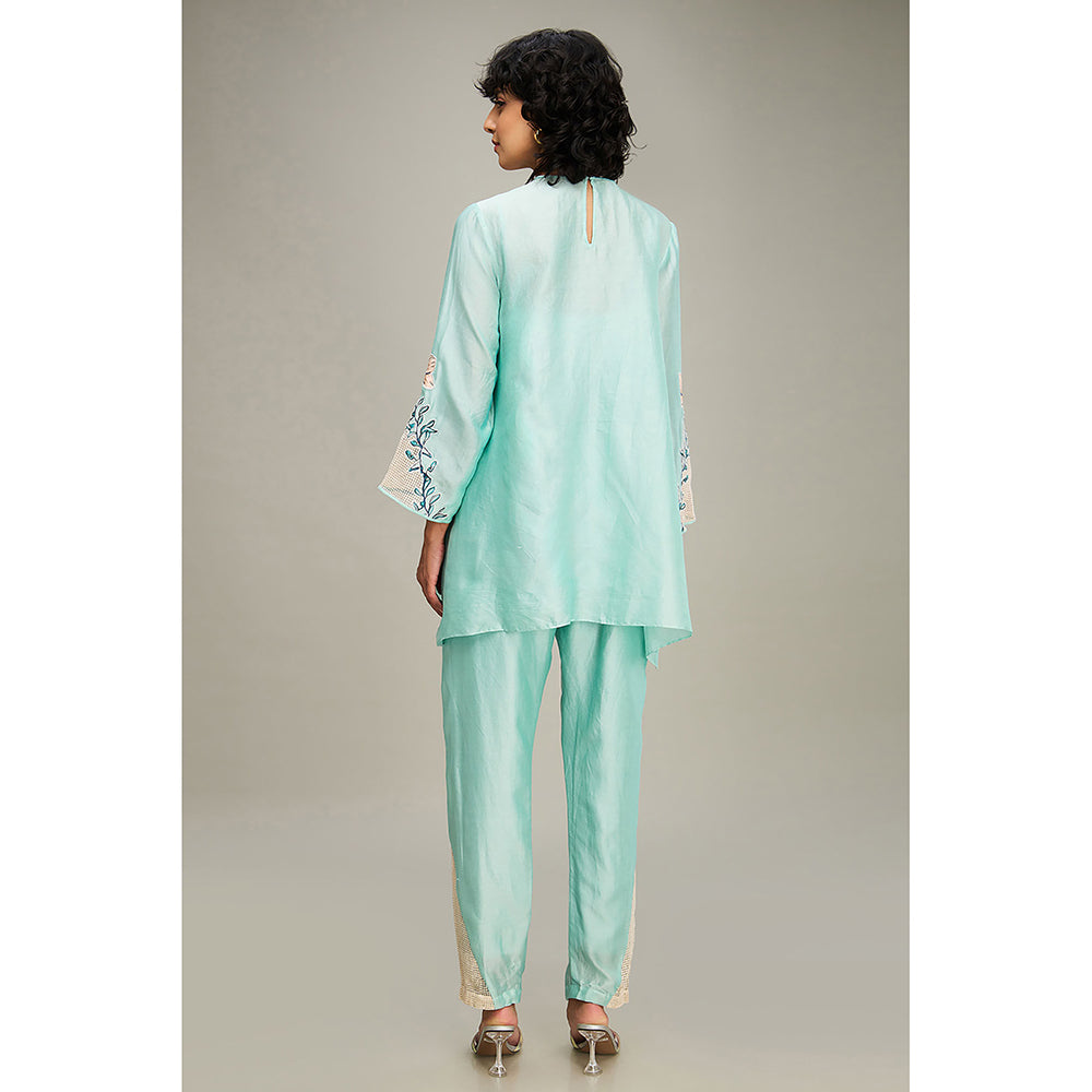 Soup by Sougat Paul Turquoise Zinnia Applique Co-Ord (Set of 2)