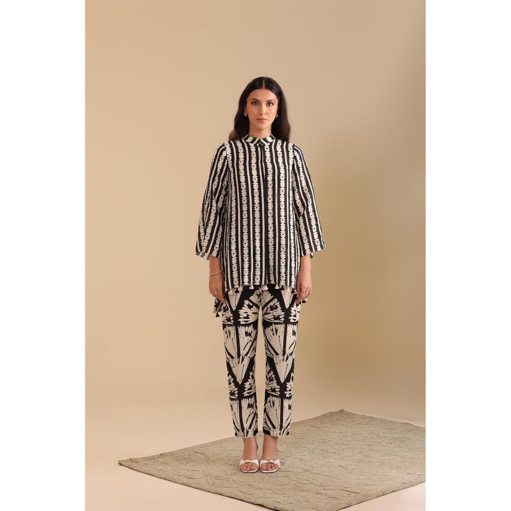 Soup by Sougat Paul Black Naqsh Embellished Shirt with Pant (Set of 2)