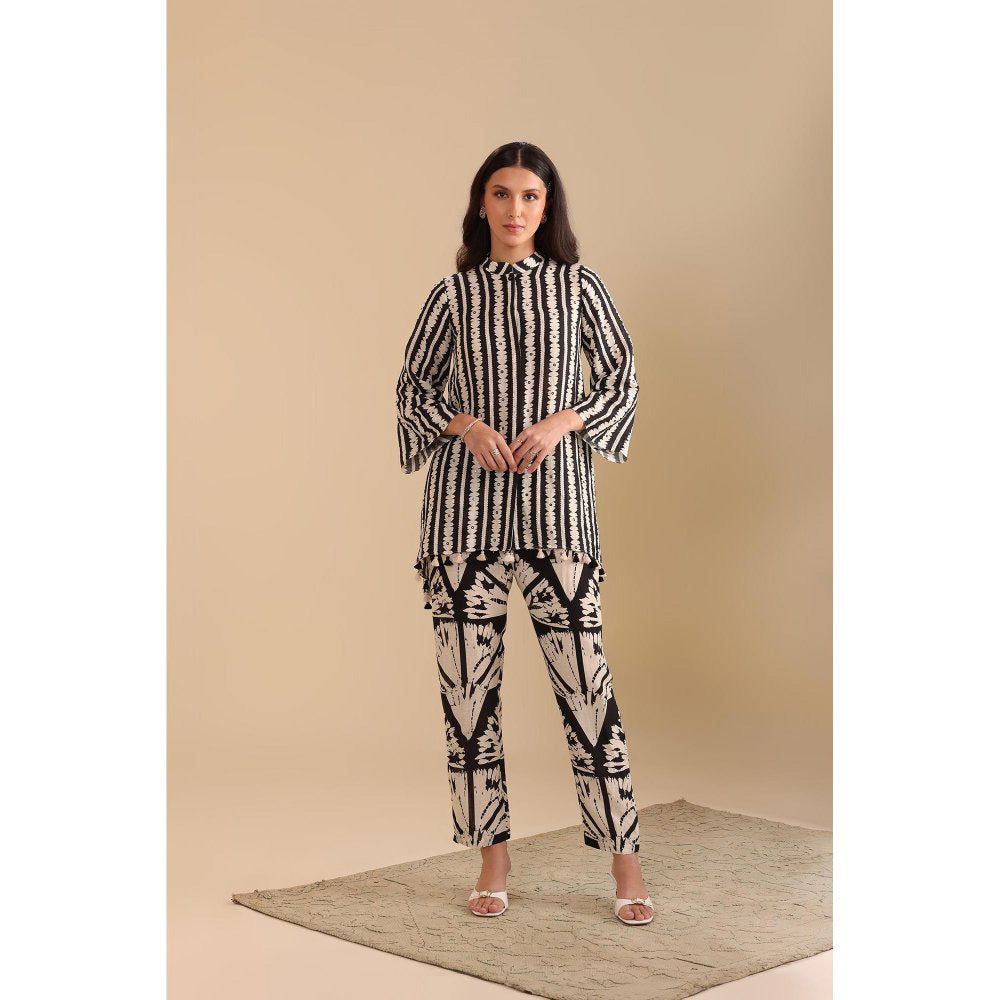 Soup by Sougat Paul Black Naqsh Embellished Shirt with Pant (Set of 2)