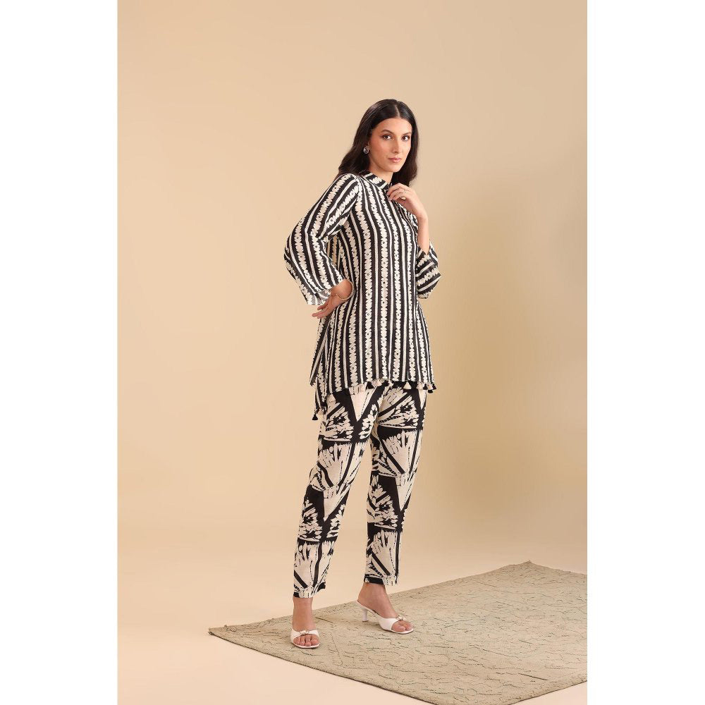 Soup by Sougat Paul Black Naqsh Embellished Shirt with Pant (Set of 2)