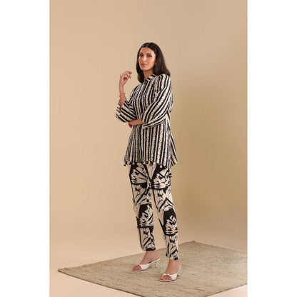 Soup by Sougat Paul Black Naqsh Embellished Shirt with Pant (Set of 2)