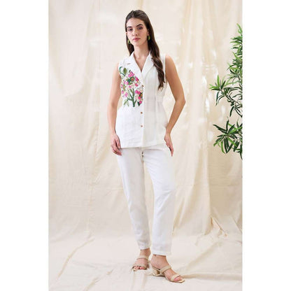 Soup by Sougat Paul White Gulzaar Appliqued Floral Print Co-Ord (Set of 2)