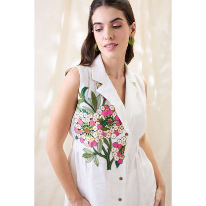 Soup by Sougat Paul White Gulzaar Appliqued Floral Print Co-Ord (Set of 2)