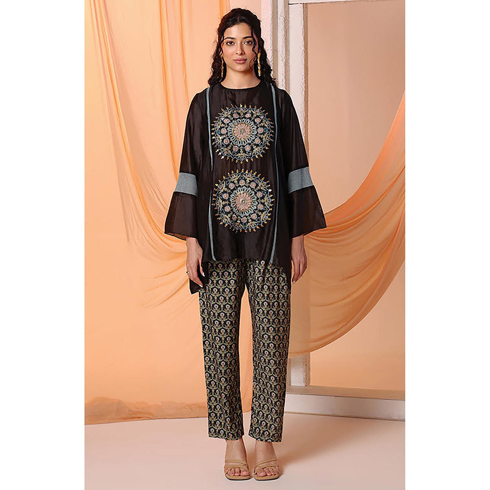 Soup by Sougat Paul Eraya Applique Asymmetric Co-Ord Set