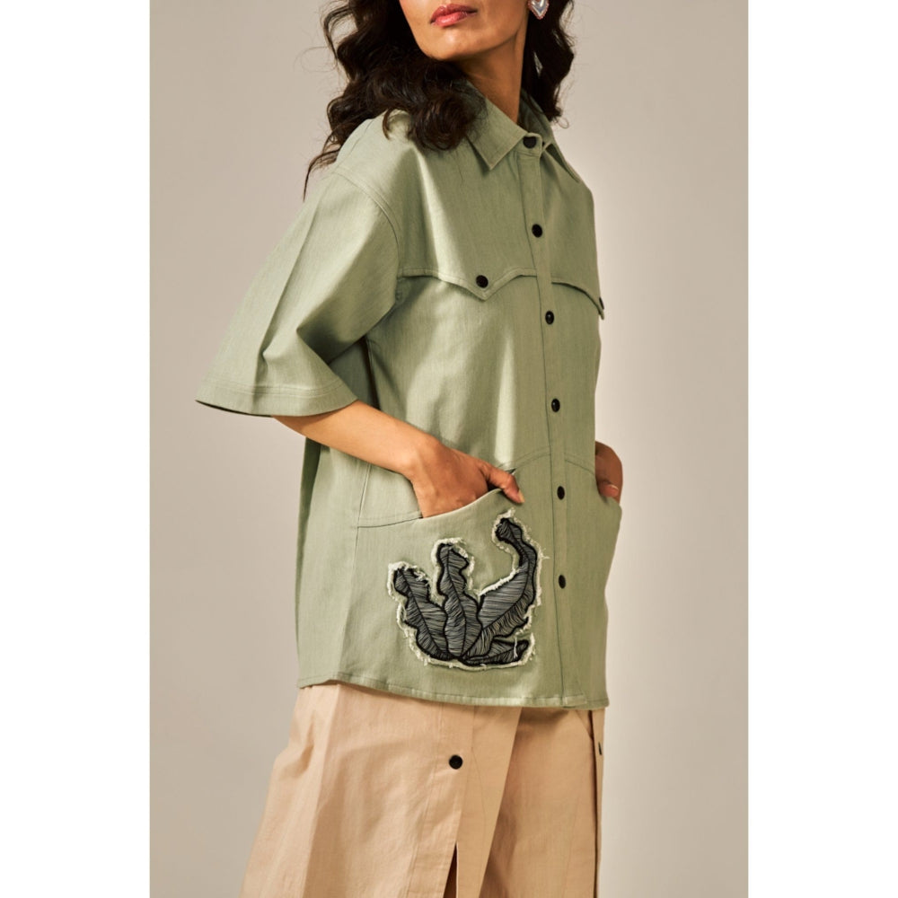 SPACE Sweet Chai Applique Detailed Shirt