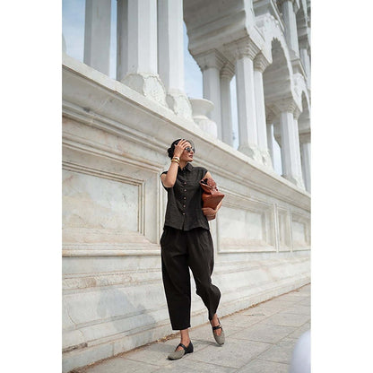SPACE Oversized Kala Brown Cotton Chaand Sleeveless Shirt And Elasticated Waist Pant