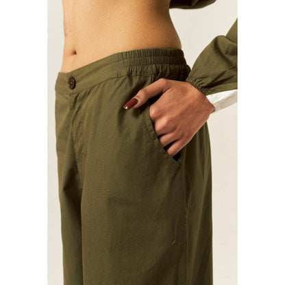 SPACE Olive Psi Colour Blocked Wind Sholder Shirt and Pant Set