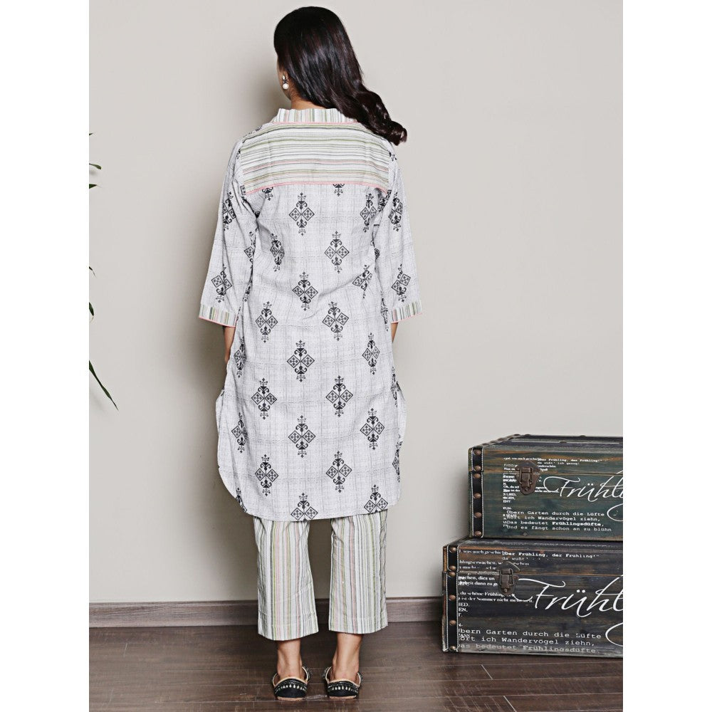 Spring Soul Printed Grey V-Neck Kurta with Pant (Set of 2)