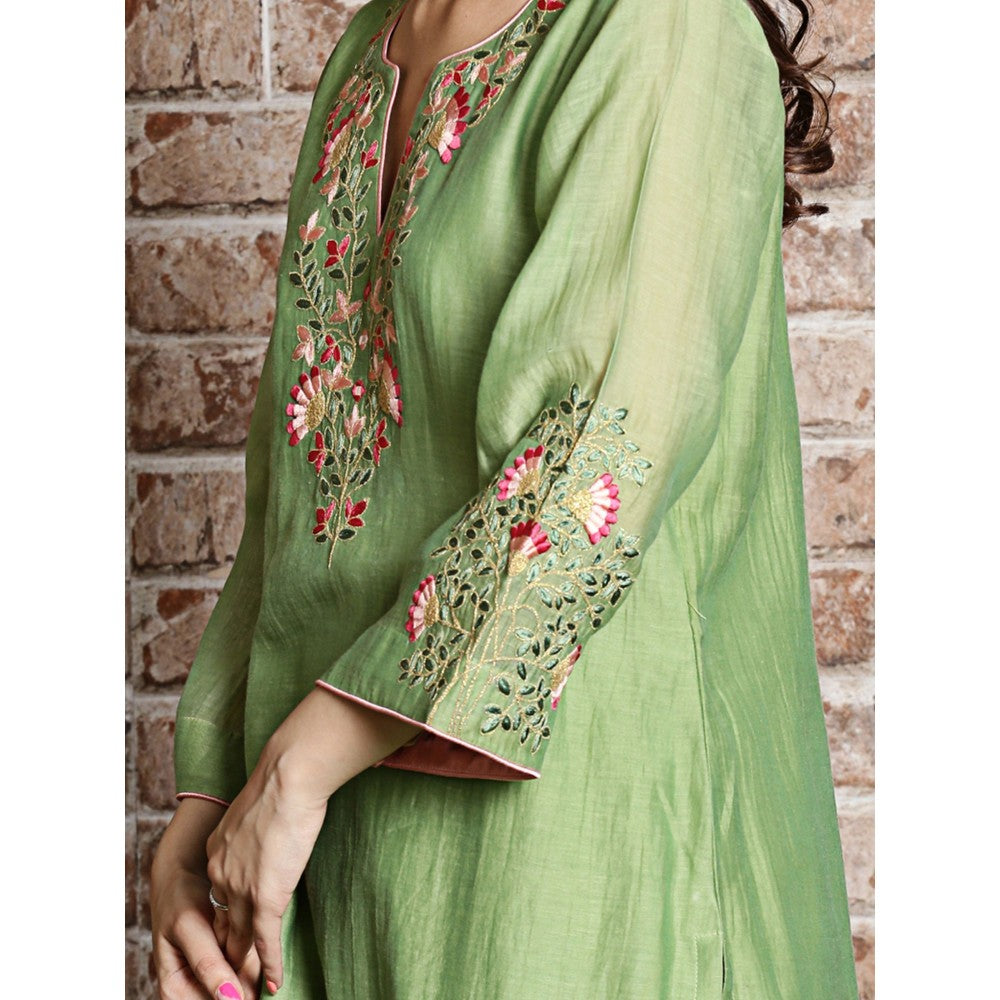 Spring Soul Green Chanderi Embroidered Kurta and Pant with Ombre Dupatta (Set of 3)