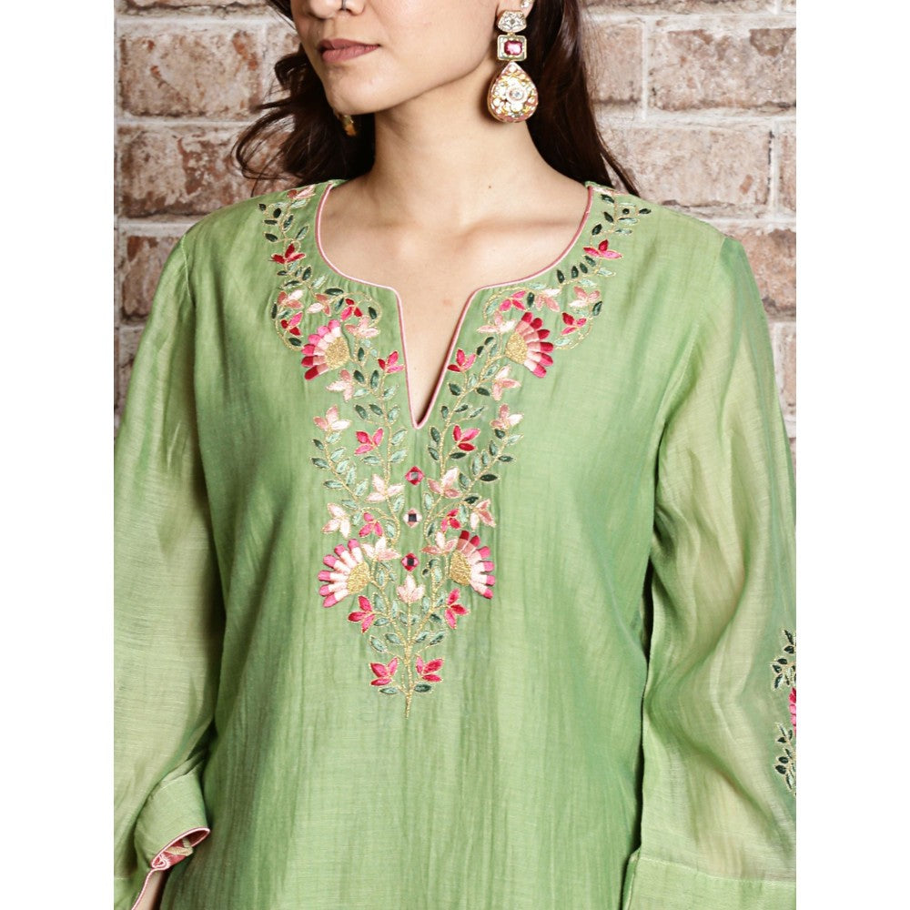 Spring Soul Green Chanderi Embroidered Kurta and Pant with Ombre Dupatta (Set of 3)