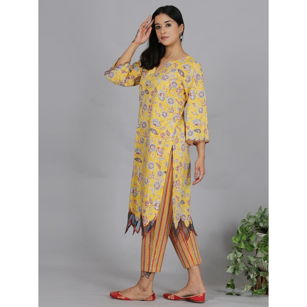 Spring Soul Yellow Printed A-Line Organza Detailing Kurta With Pant (Set of 2)