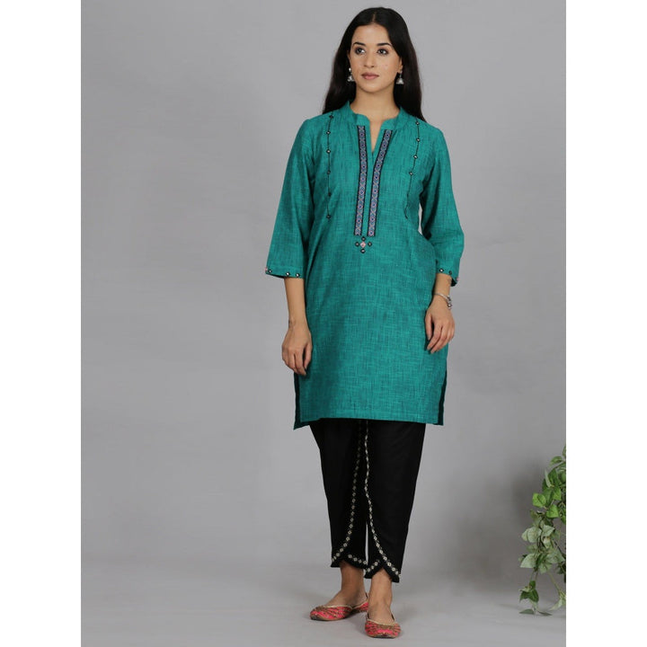 Spring Soul Green Solid Kurta With Neck Detailing