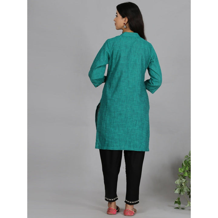 Spring Soul Green Solid Kurta With Neck Detailing