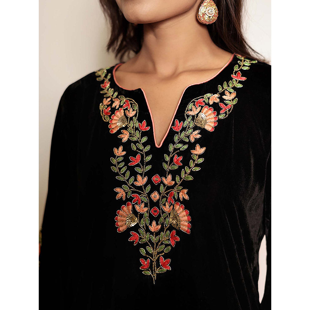 Spring Soul Black Hand Embroidered Velvet Kurta With Salwar And Dupatta (Set of 3)