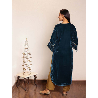 Spring Soul Teal Hand Embroidered Kurta With Mashru Silk Pant (Set of 2)
