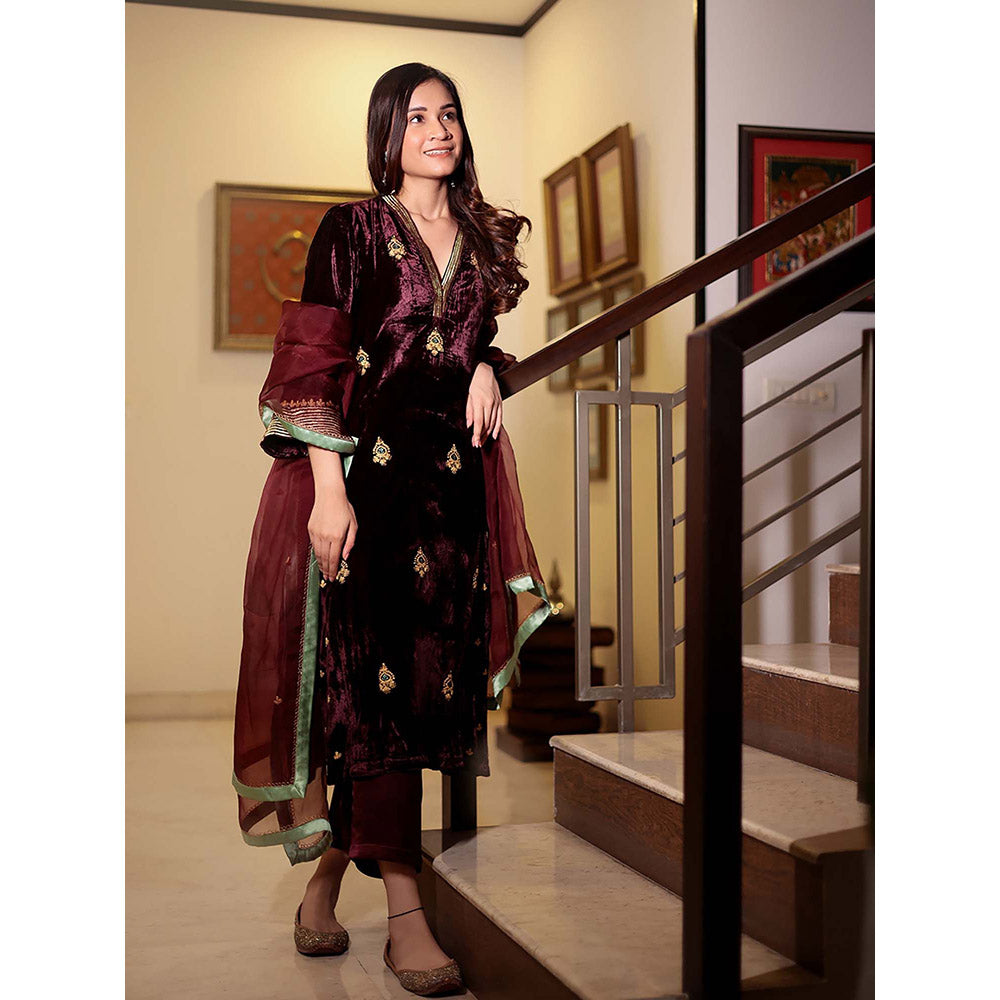 Spring Soul Wine Embroidered Velvet Kurta With Velvet Pant And Organza Dupatta (Set of 3)