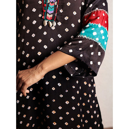 Spring Soul Black Bandhani Kurta and Pant with Thread Work (Set of 2)