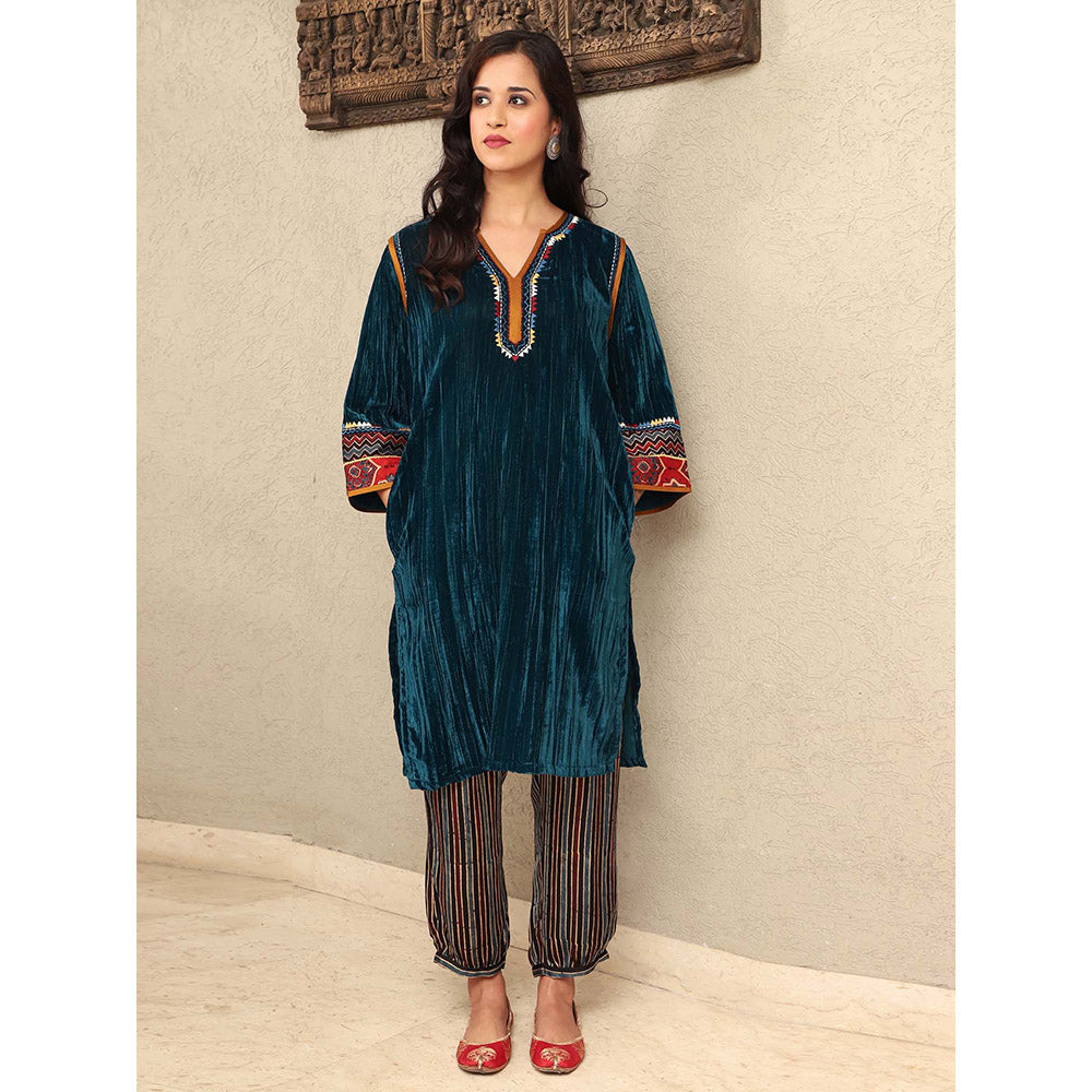 Spring Soul Teal Crushed Velvet Embroidered Kurta