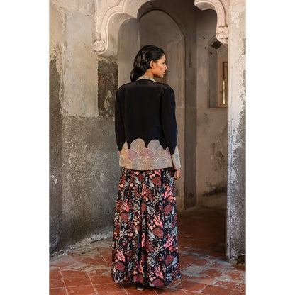 Sshilpa Samriya A Long Printed Dress with Blazer (Set of 2)