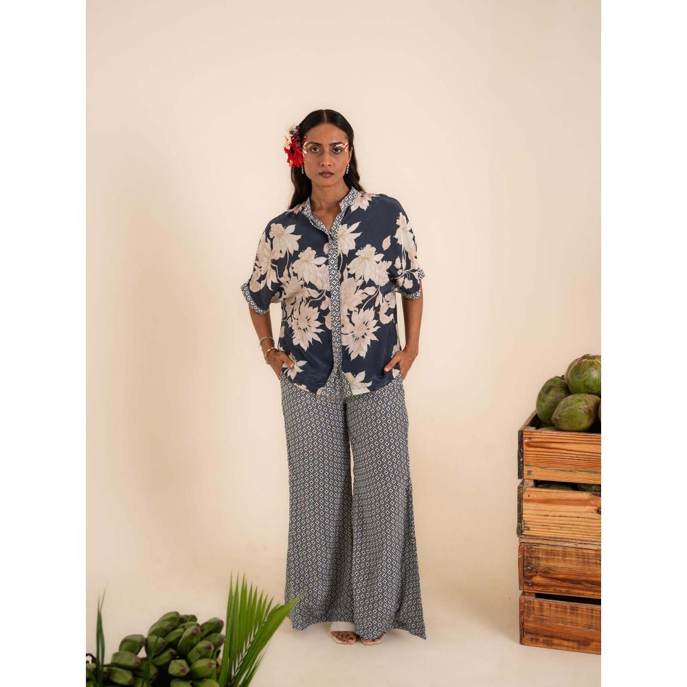 Sshilpa Samriya Indigo Blue Floral Print Co-Ord (Set of 2)