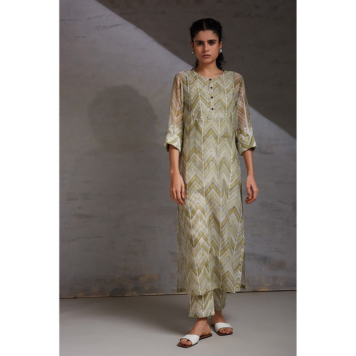 Studio Shikha Malik Vadiyan - Kurta (Set of 3)