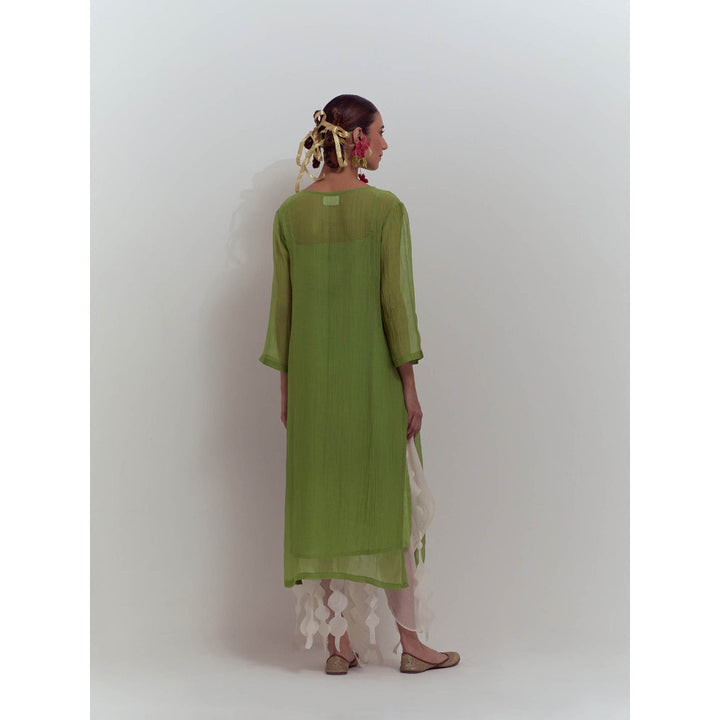 Studio Shikha Malik Green Tropical Enchantment Kurta with Slip (Set of 2)