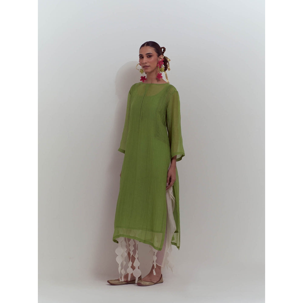 Studio Shikha Malik Green Tropical Enchantment Kurta with Slip (Set of 2)