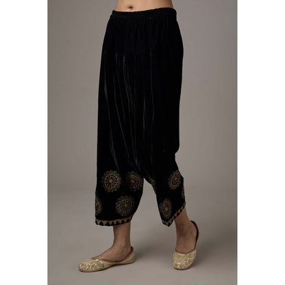 Studio A Black Velvet Aari Embroidered Kurta with Salwar (Set of 2)