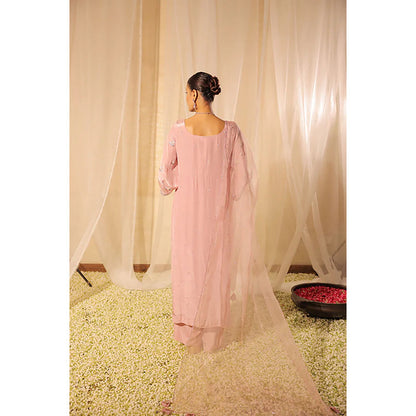Studio Chiraiya Elegant Pink Kurta with Pant and Dupatta (Set of 3)