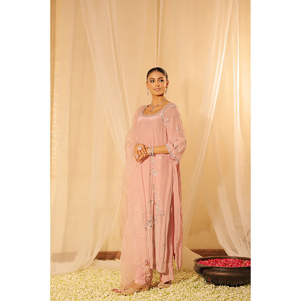 Studio Chiraiya Elegant Pink Kurta with Pant and Dupatta (Set of 3)