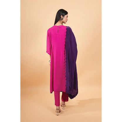 Studio Chiraiya Pink Makhmal Rani Kurta with Pant and Dupatta (Set of 3)