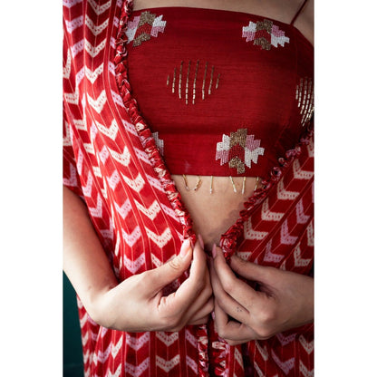 Suave by Neha Arora Surkh Cape With Crop Top And Flared Pant (Set of 3)