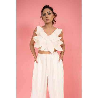 SUBTLE 3D Leaf Crop Top